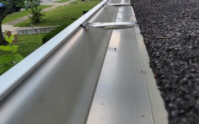 4 Problems Caused by Clogged Gutters